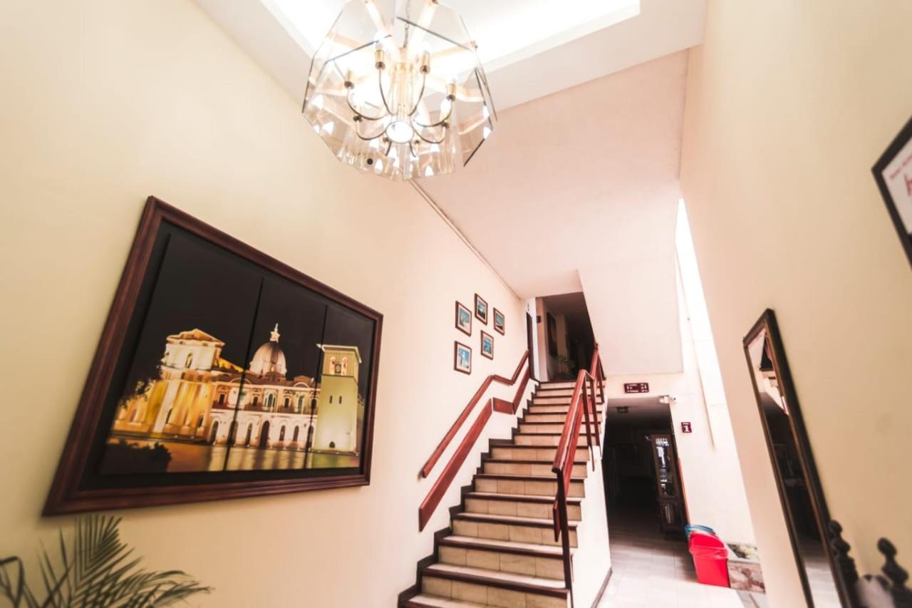 Hotel Achalay 波帕扬 外观 照片